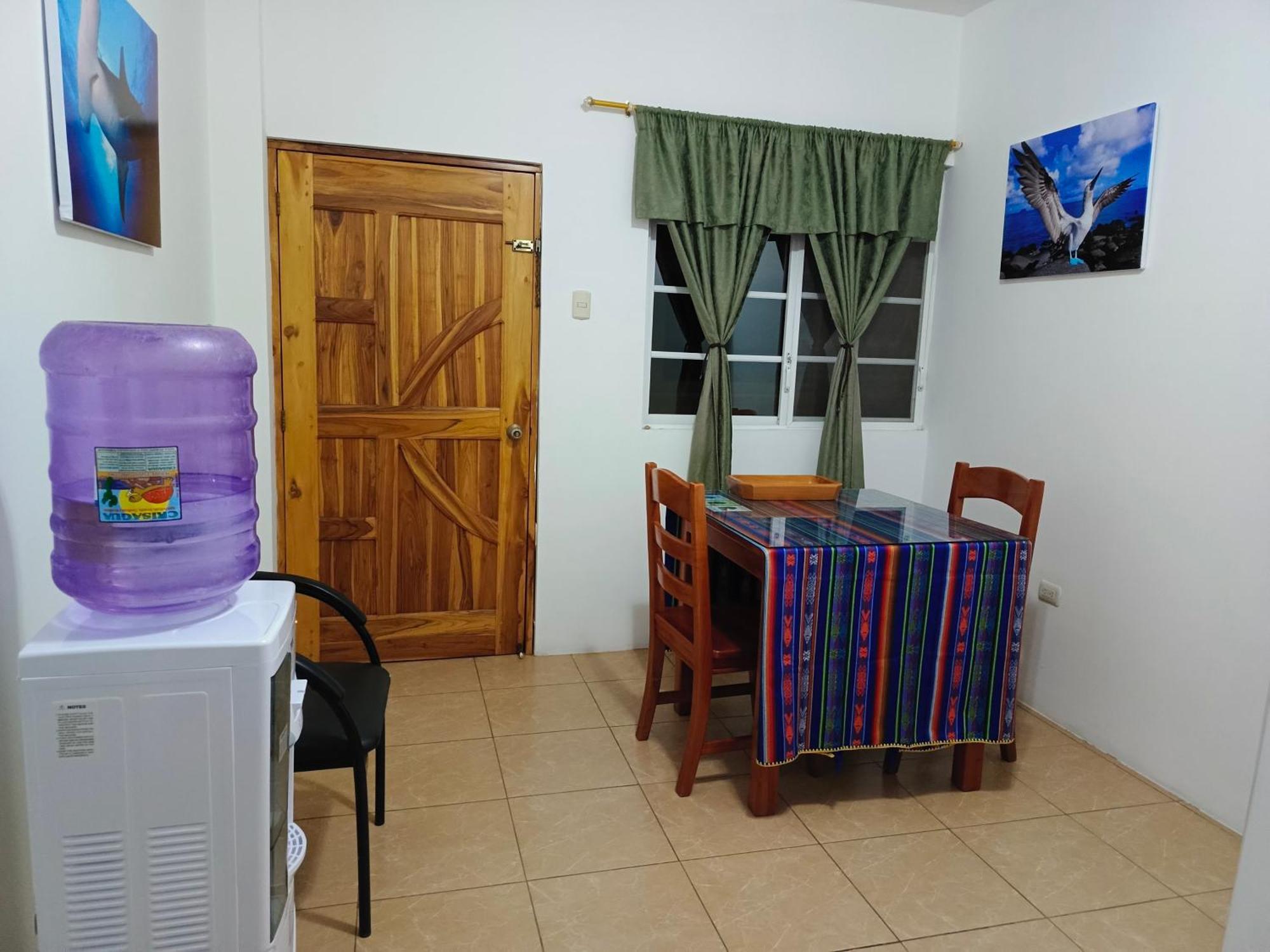 Teresita'S House Suites Con Cocina Privada Puerto Baquerizo Moreno Luaran gambar
